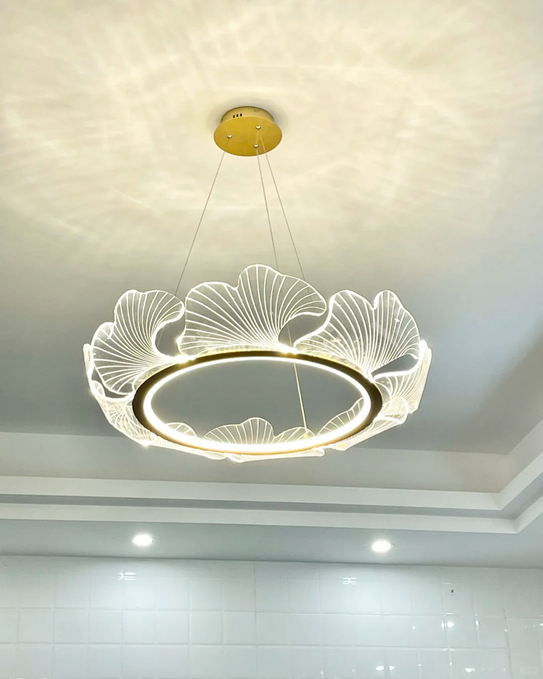 WOMO Acrylic Ginkgo Leaf Chandelier-WM2000