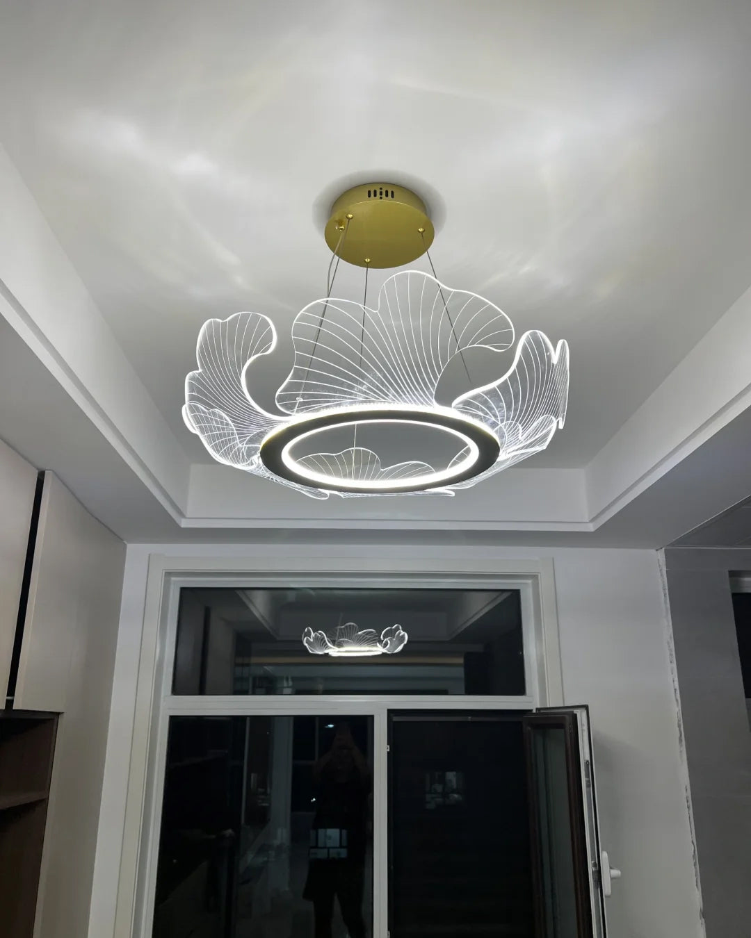 WOMO Acrylic Ginkgo Leaf Chandelier-WM2000