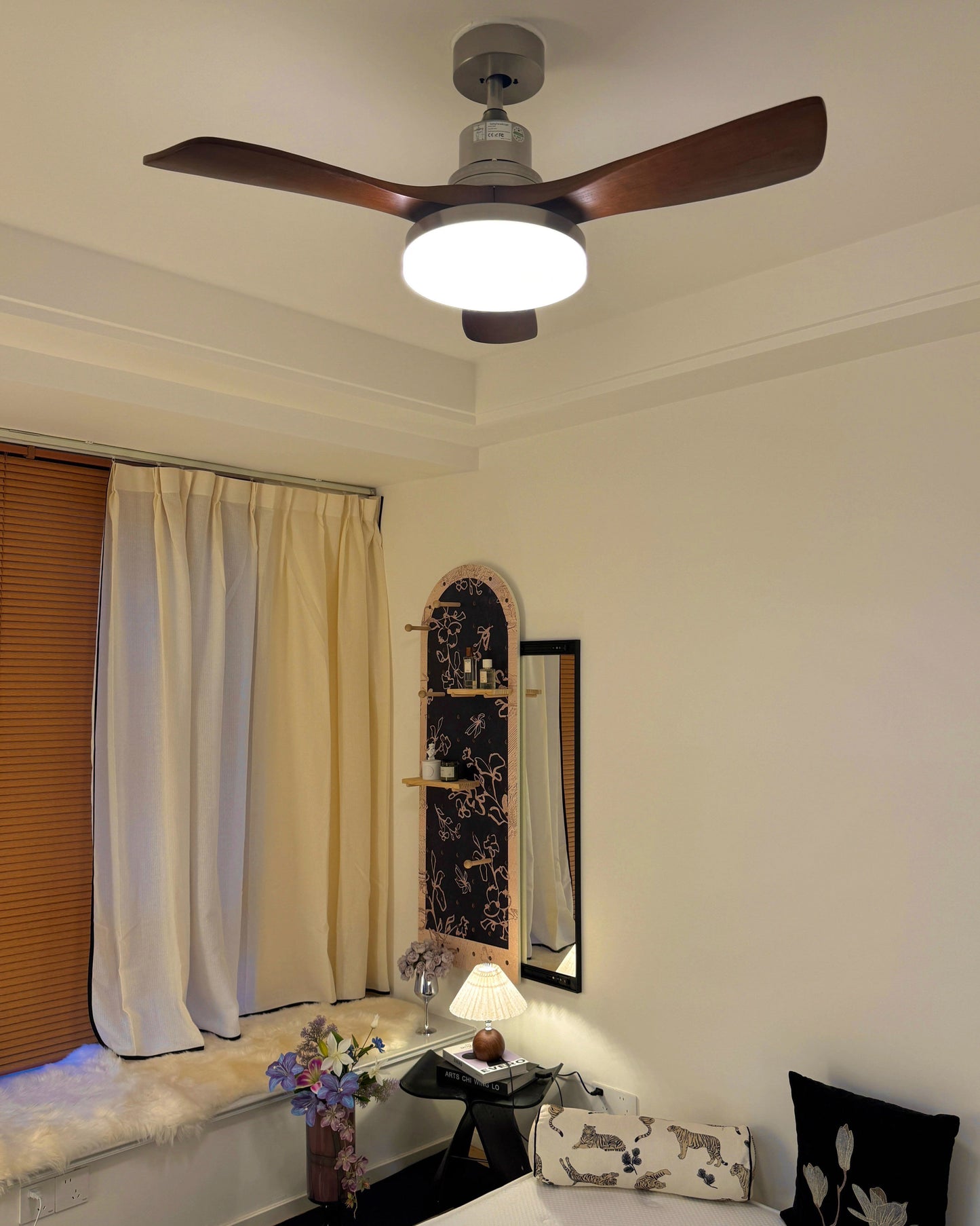 WOMO Mid Century Modern Ceiling Fan Lamp - WM5278