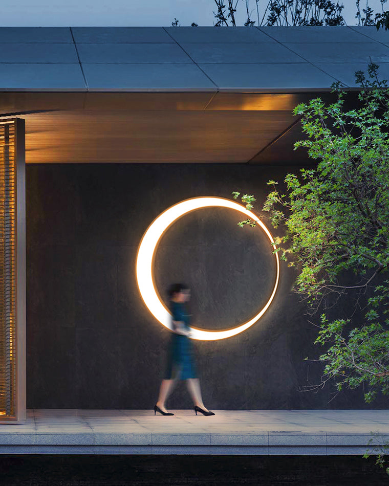 WOMO Outdoor Crescent Wall Light WM9012