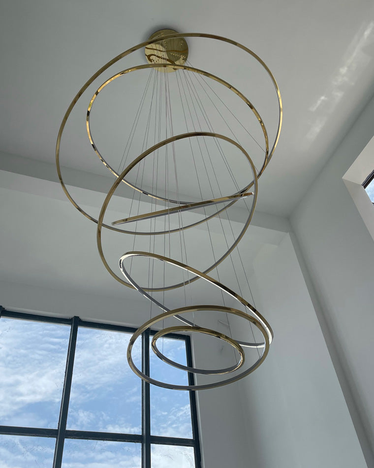 WOMO Großer, gestufter LED-Foyer-Kronleuchter mit Ring-WM2160