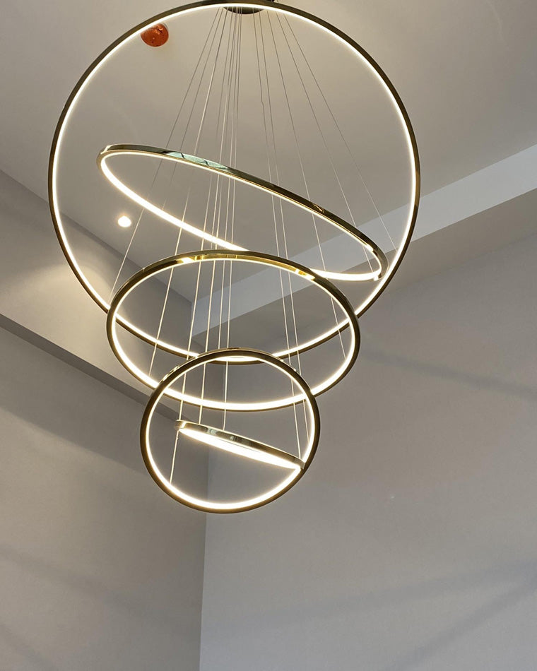 WOMO Großer, gestufter LED-Foyer-Kronleuchter mit Ring-WM2160