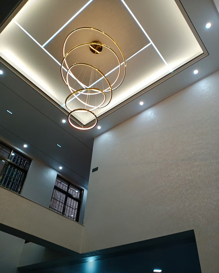WOMO Großer, gestufter LED-Foyer-Kronleuchter mit Ring-WM2160
