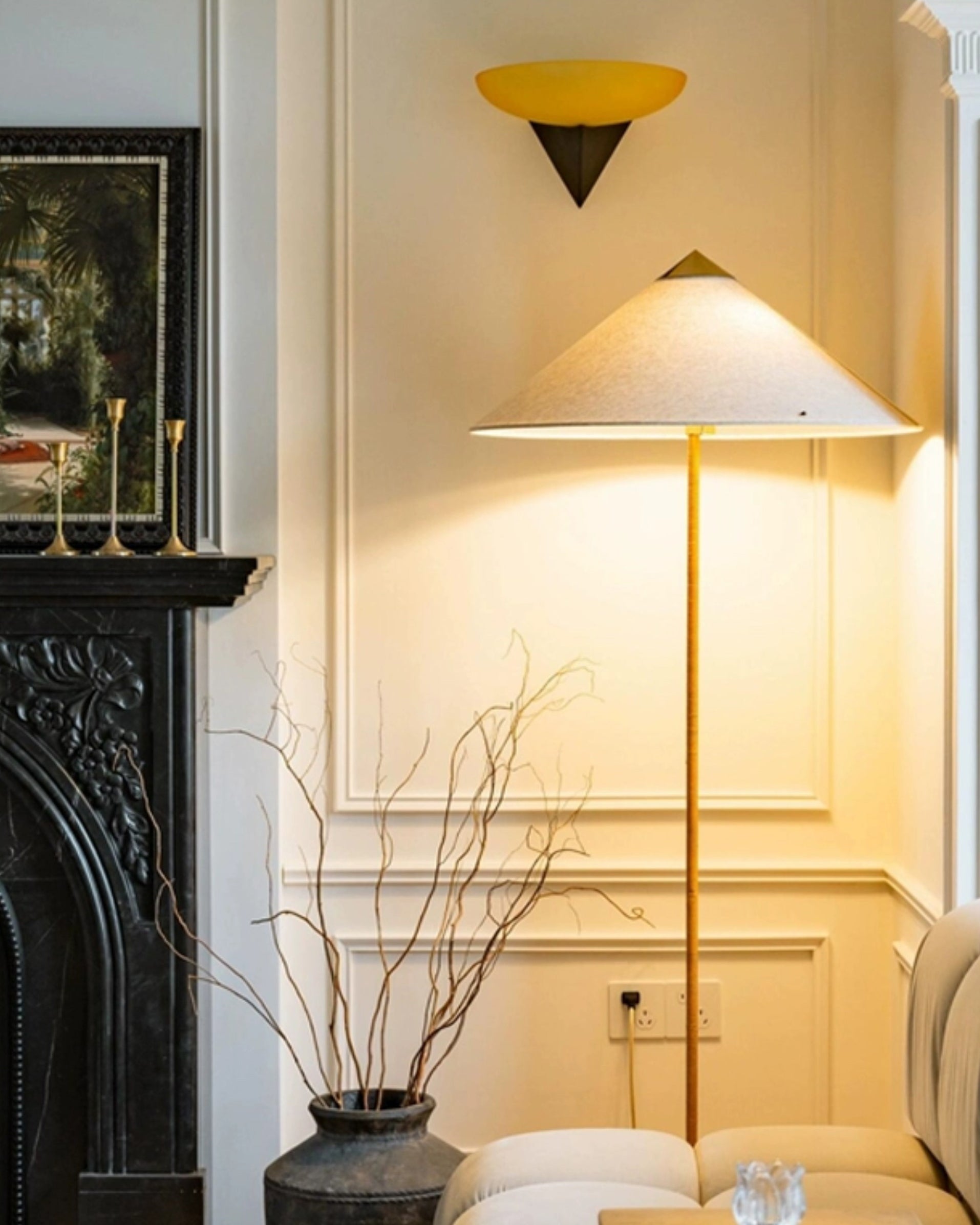 WOMO Kegel-Stehlampe aus Rattan und Stoff - WM7095