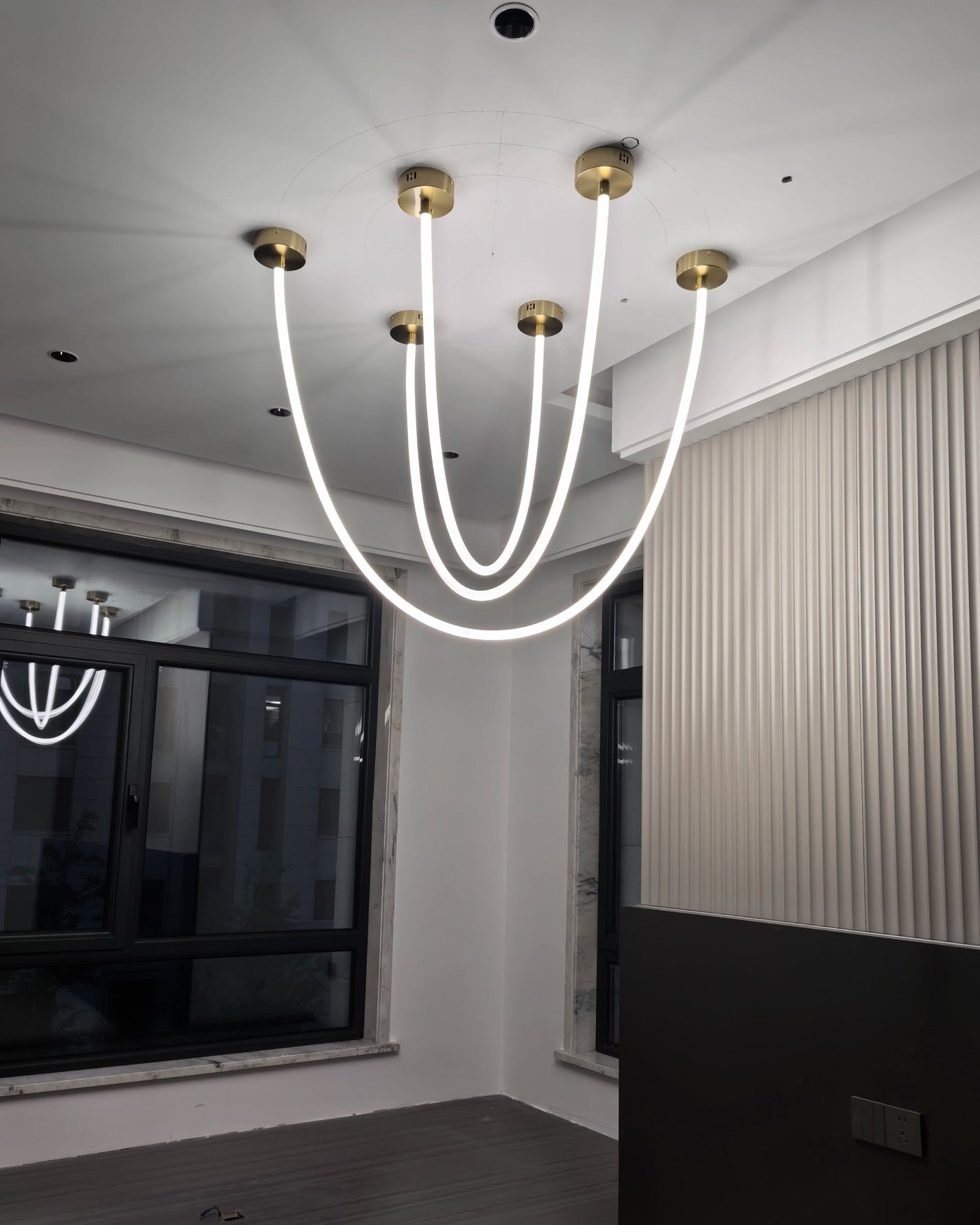 WOMO LED Kronleuchter Schlicht für Hohe Decken-WM2312