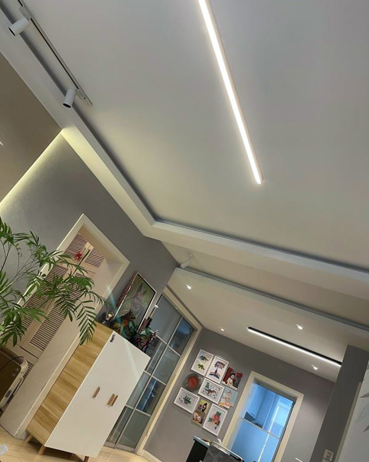 WOMO Lineare LED Deckenleuchte Flur Lang Schmal Metall-WM1003