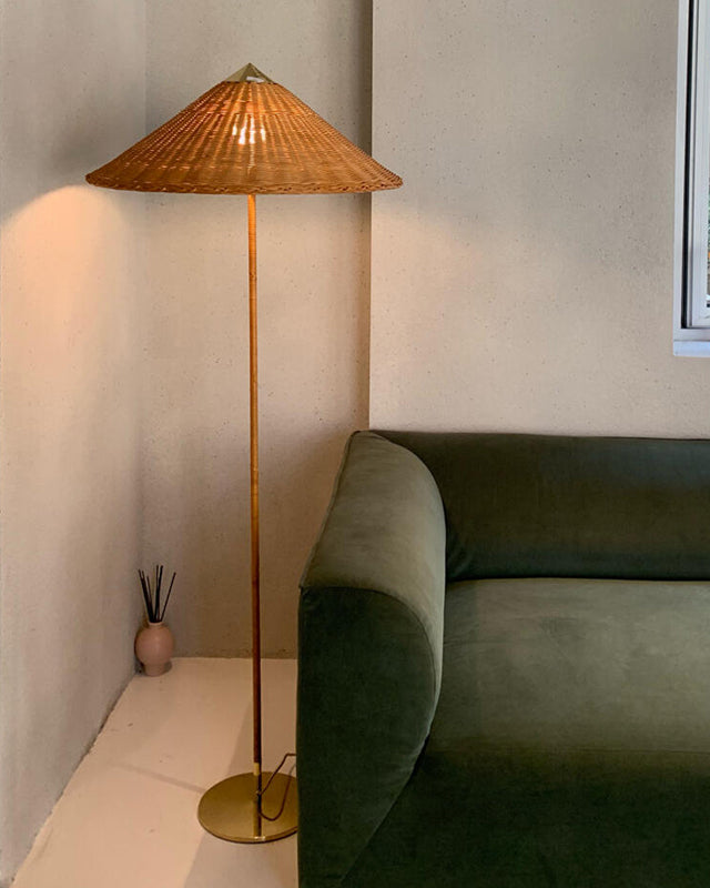 WOMO Kegel-Stehlampe aus Rattan und Stoff - WM7095