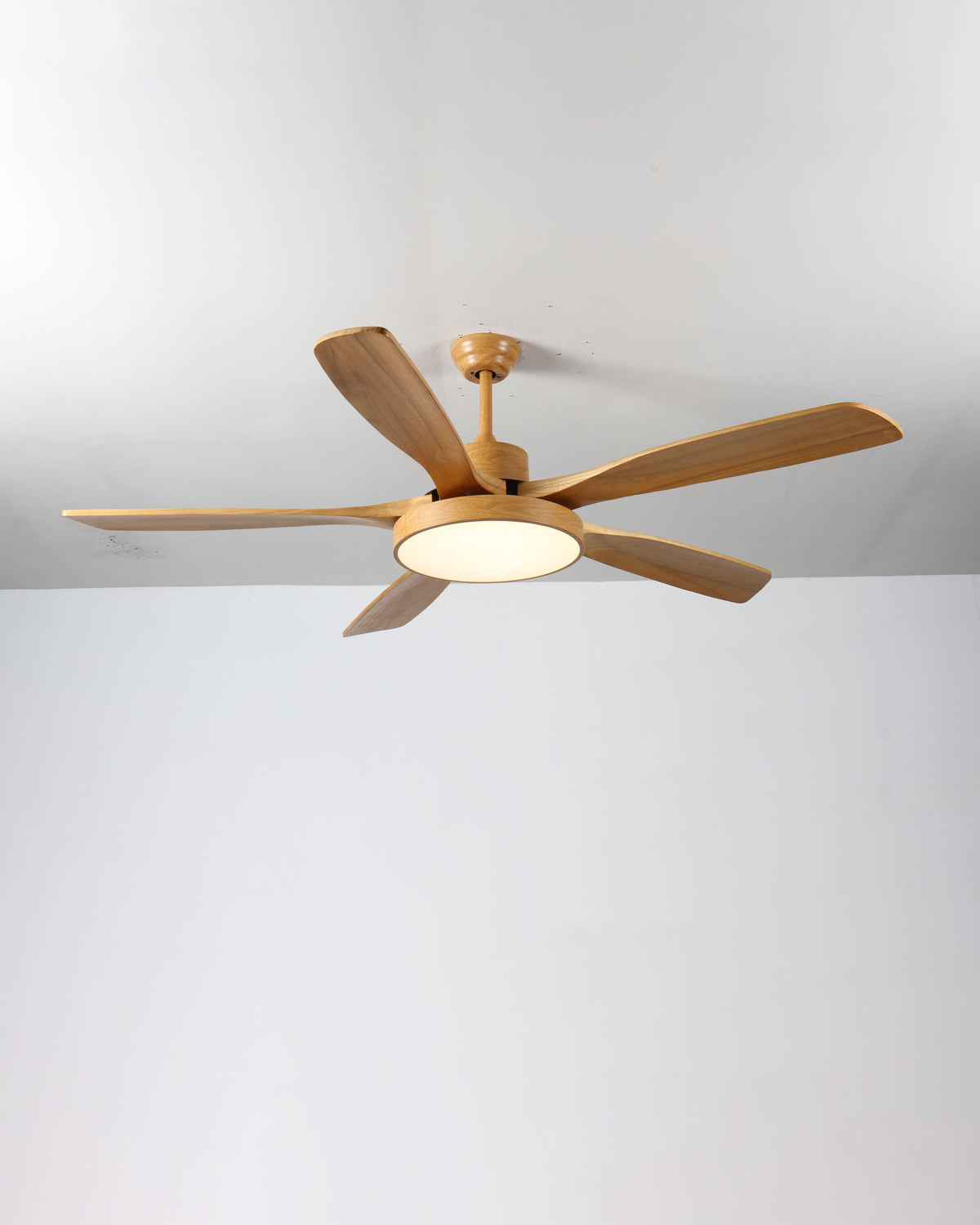 WOMO Scandi Ventilateur de plafond réversible avec lumière WM5002