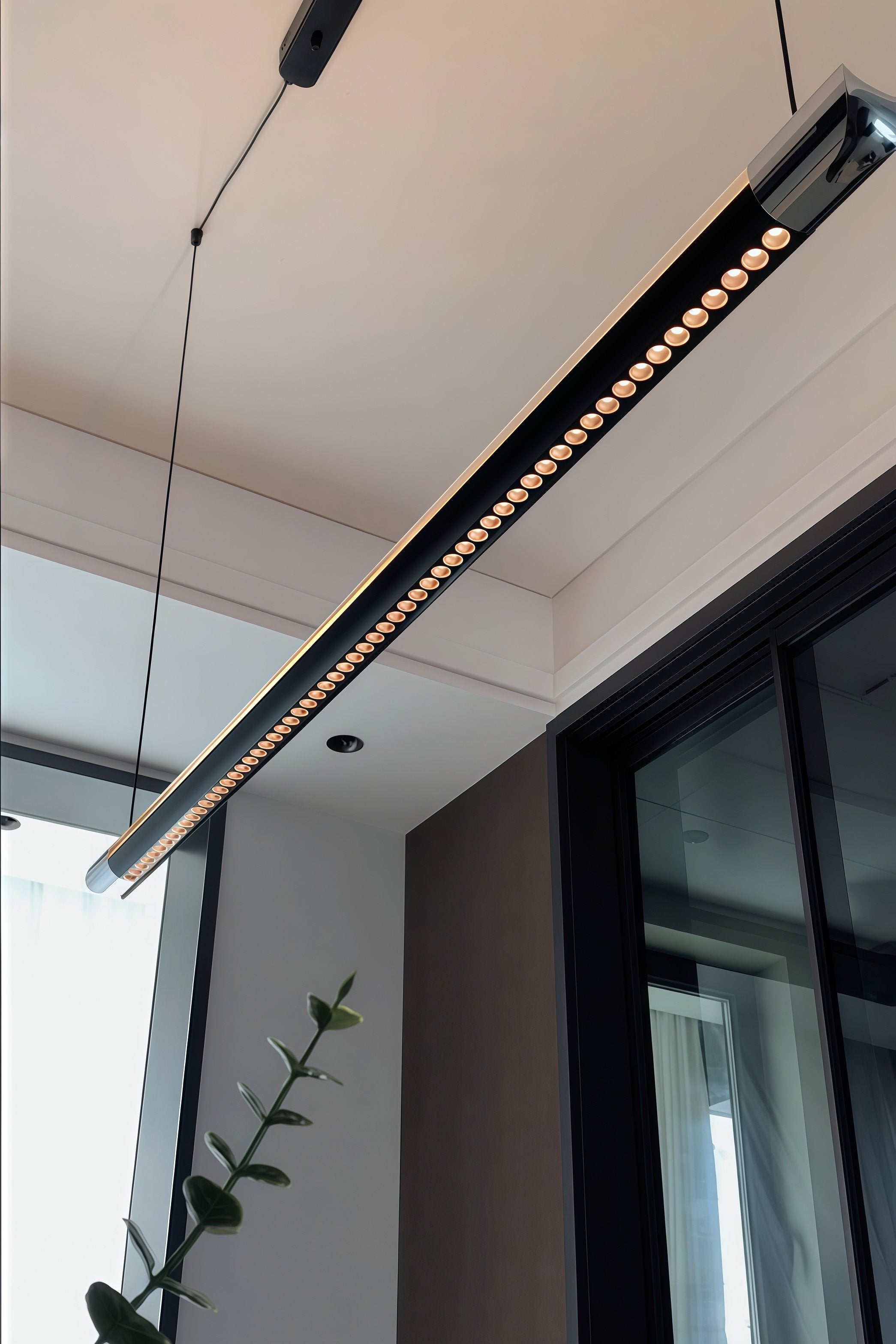Suspension linéaire WOMO noire - WM3225