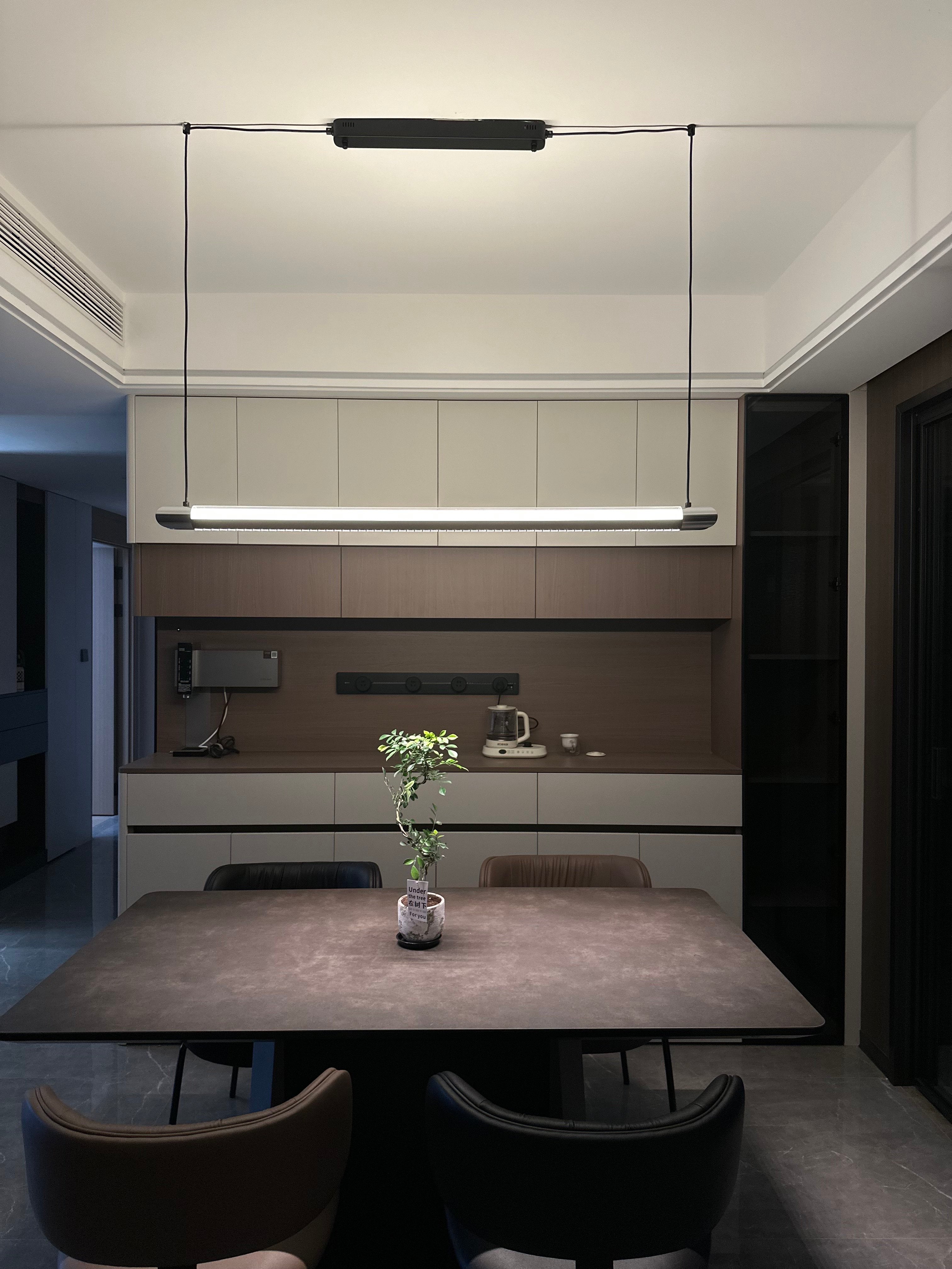 Suspension linéaire WOMO noire - WM3225