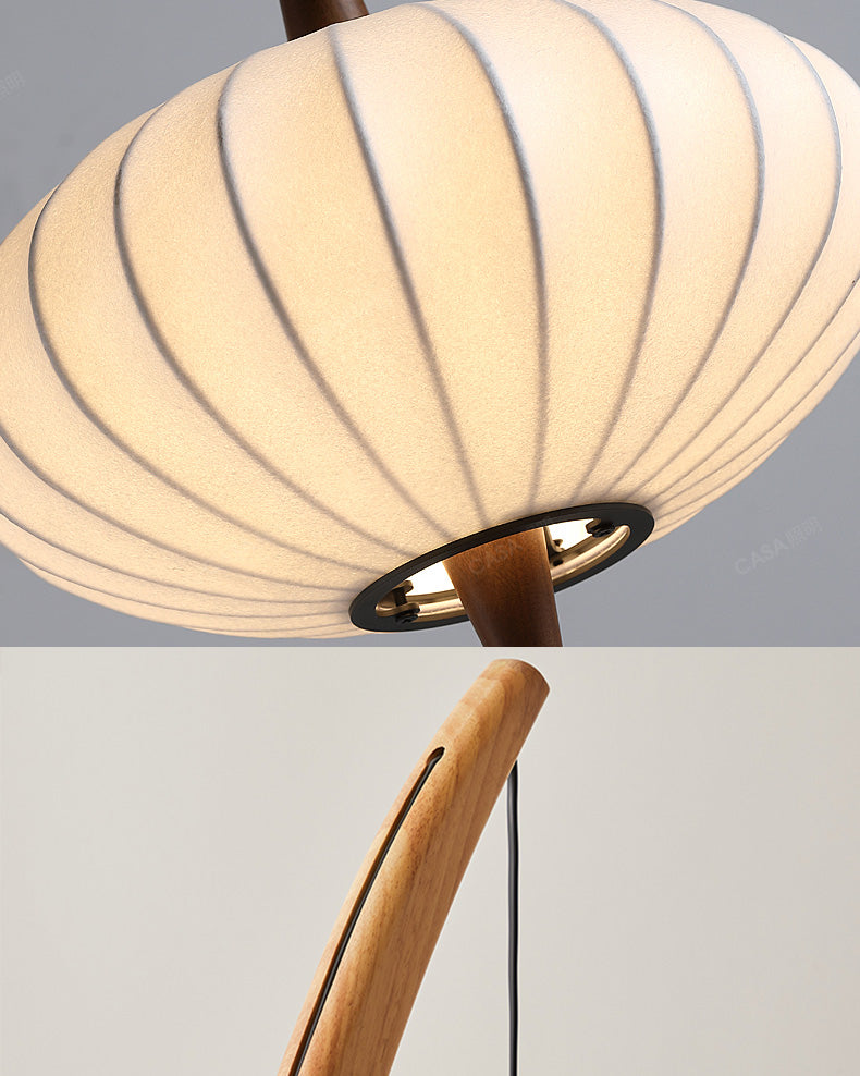 WOMO Flying Saucer Dreibein-Stehlampe aus Holz-WM7136