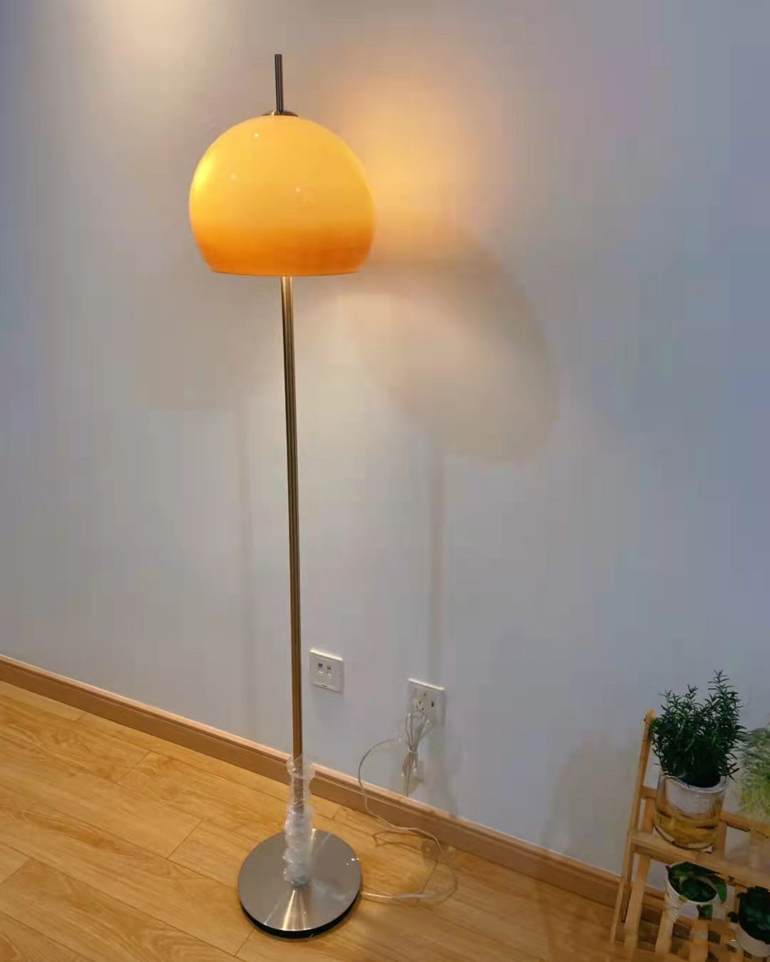WOMO Glaskuppel-Stehleuchte-WM7120