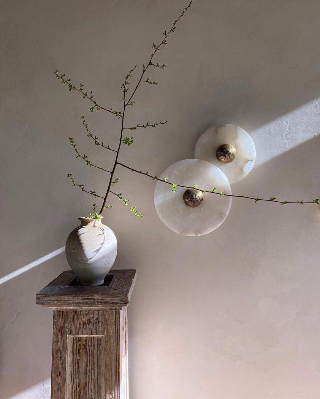 WOMO Art Deco Disc Alabaster Wall Light-WM6128
