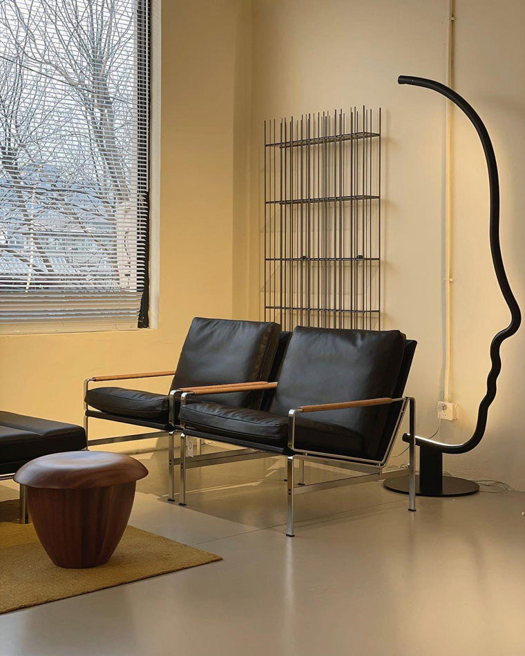 WOMO Floor Lamp with Face Profile Sculpture-WM7002