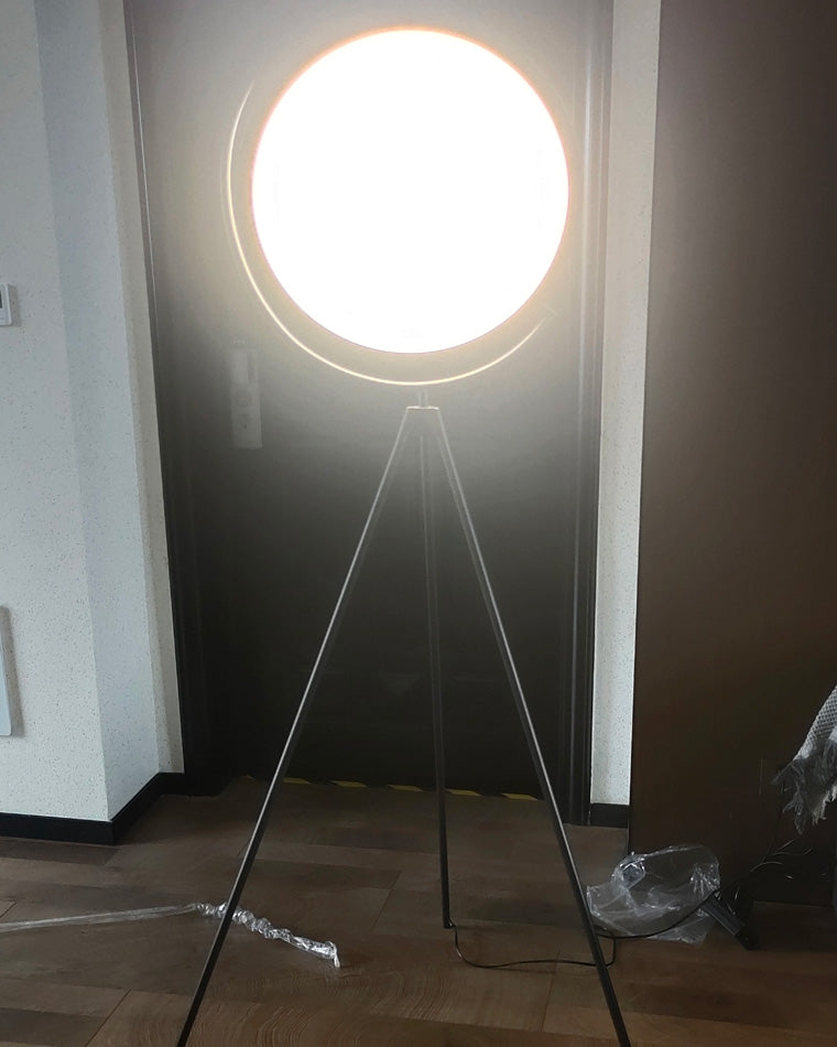 WOMO Adjustable Tripod Floor Lamp-WM7027