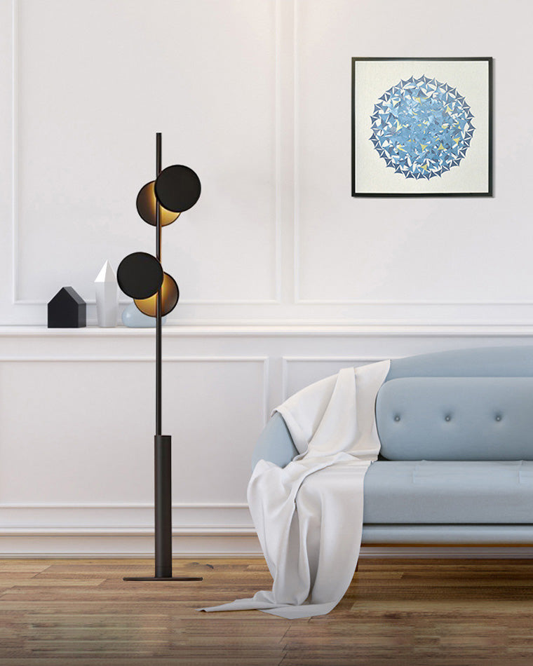 WOMO Black Floor Lamp - WM7037