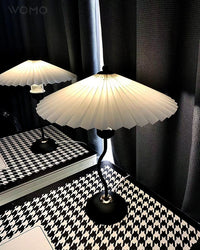 Lampe de table plissée ondulée WOMO - WM8001