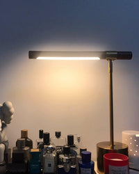 WOMO Tischleuchte in Walnussoptik mit Ausleger – WM8010