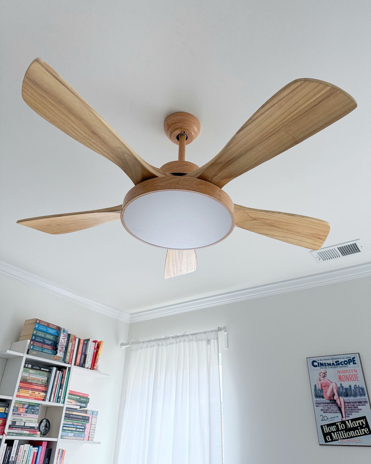 WOMO Scandi Ventilateur de plafond réversible avec lumière WM5002